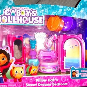 Gabbys Dollhouse Pillow Cat Sweet Dreams Bedroom.